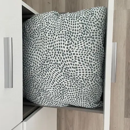 Διαμέρισμα Moderny Novy S Bezplatnym Parkovanim V Objekte, Self-checking *